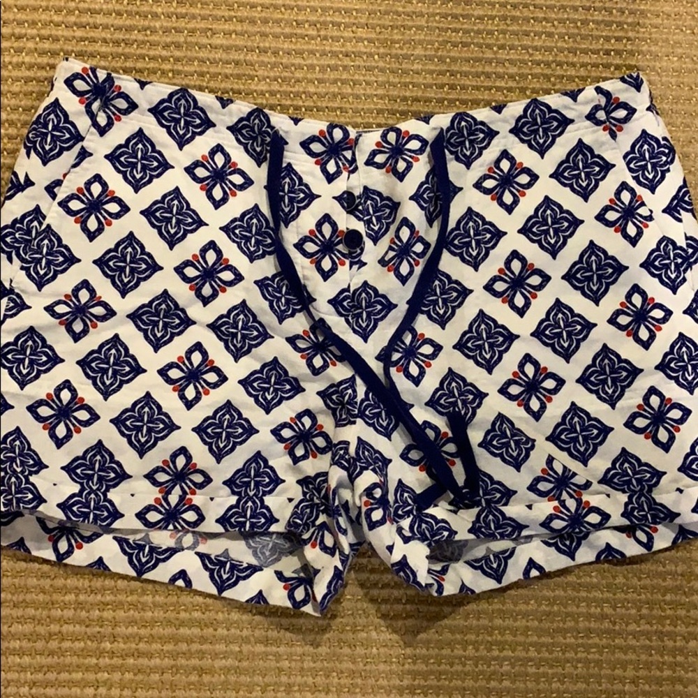Vineyard vines women’s shorts size 8